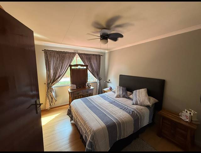 3 BEDROOM TOWNHOUSE FOR SALE IN VANDERBIJLPARK CE 3